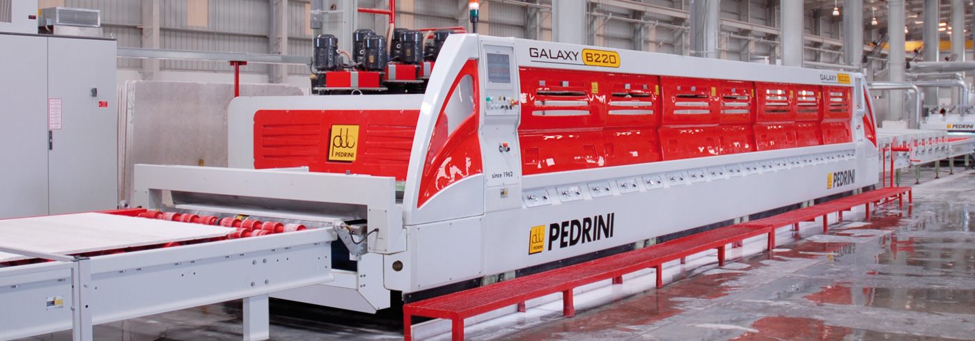 Lucidatrice Pedrini Galaxy B220 in stabilimento per la lucidatura industriale delle lastre