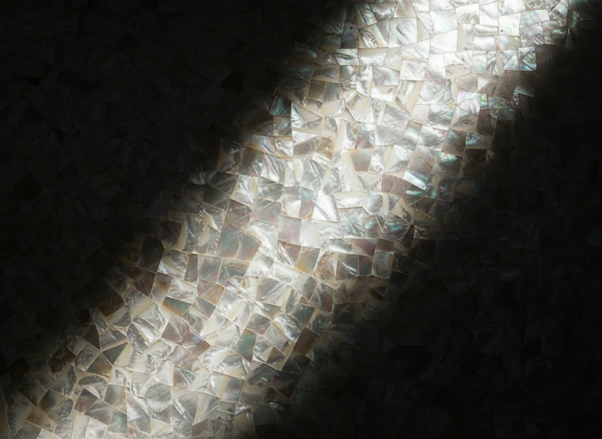 Lastra semi preziosa White Mother of Pearl Random, mosaico di madreperla iridescente, Michelessi