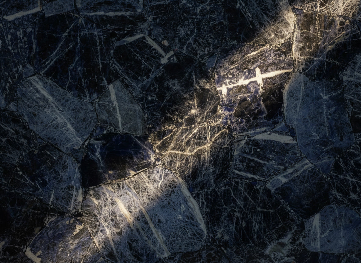 Lastra semi preziosa di sodalite, blu intenso con venature bianche cristalline, semi preziosi Michelessi