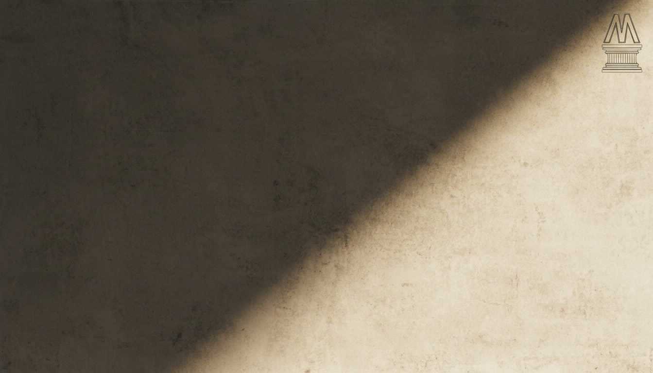 Lastra Dekton Lunar, superficie ultracompatta grigio chiaro effetto pietra con sfumature nuvolate
